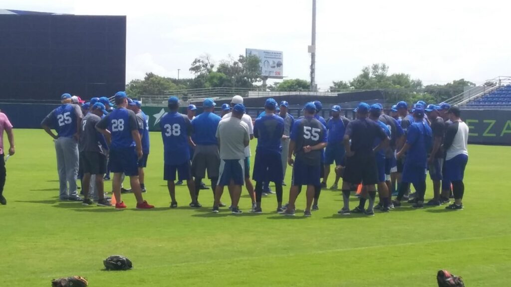 Nicaragua se prepara para la Serie Internacional de Beisbol vs Cuba. Foto cortesía @robertoviva13