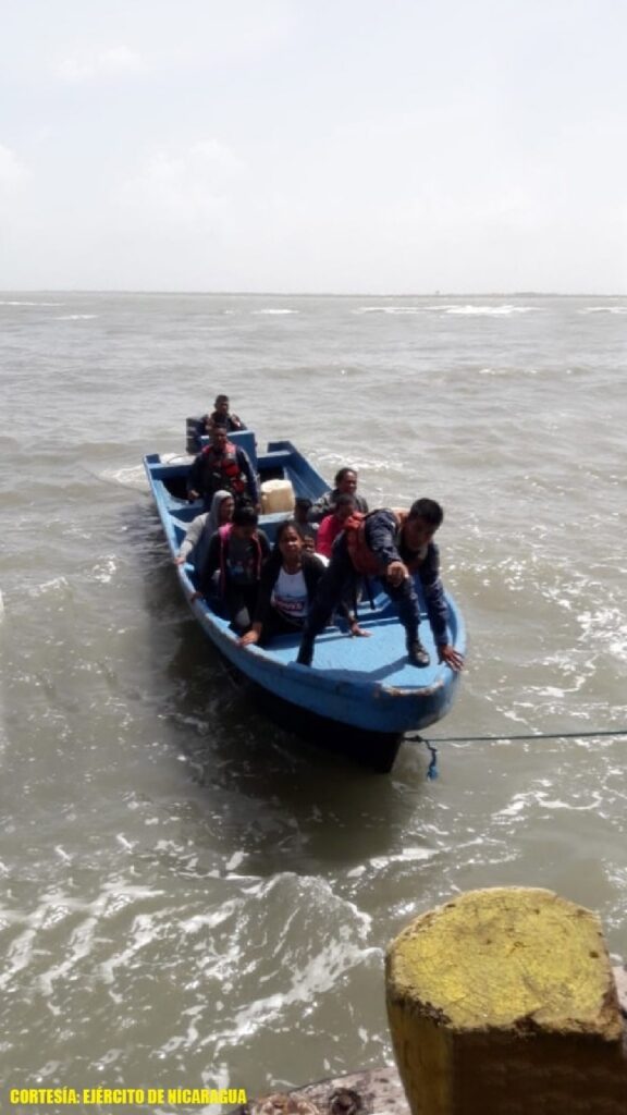 Los rescatados y la embarcación fueron trasladados por la Fuerza Naval a Puerto Cabezas