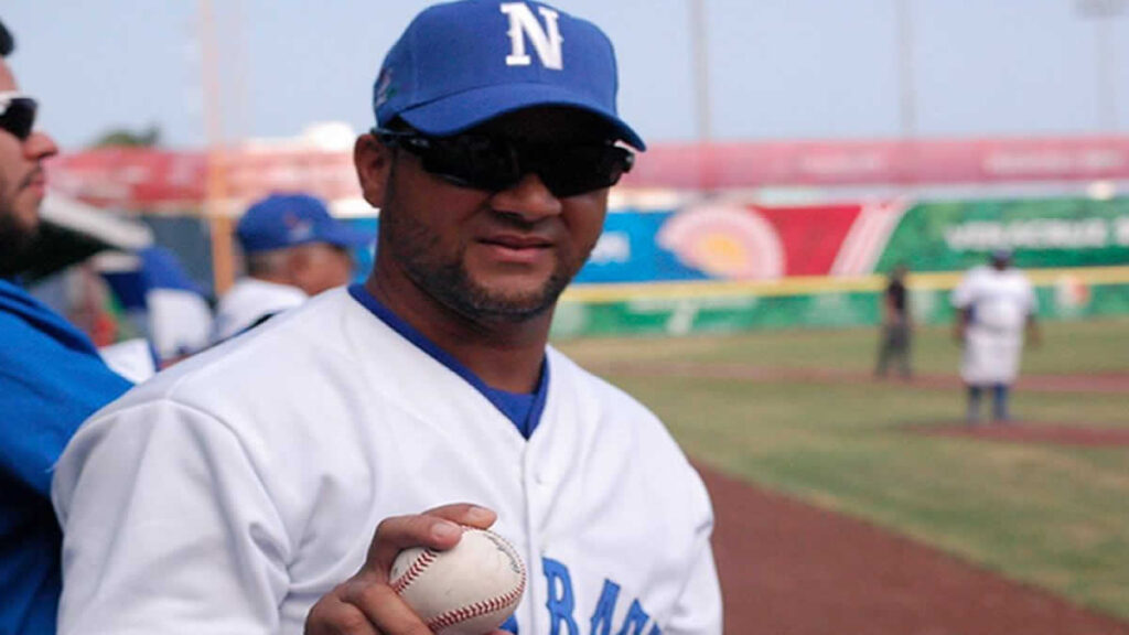 Gustavo Martínez lanzará hoy por Nicaragua