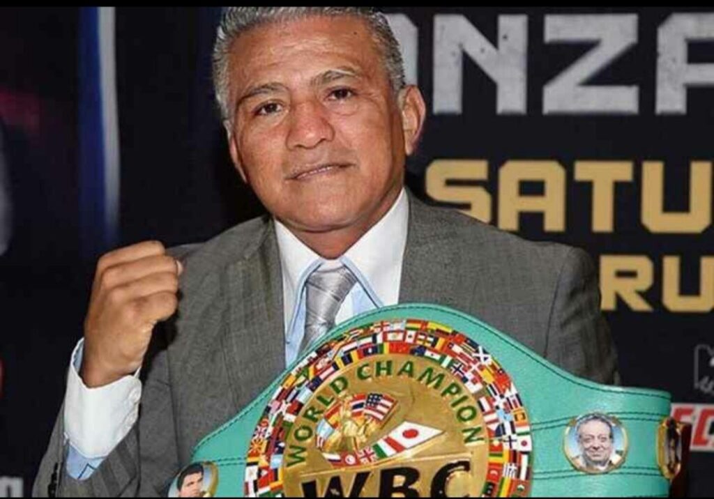 Román "Chocolatito" González unos 30 años después