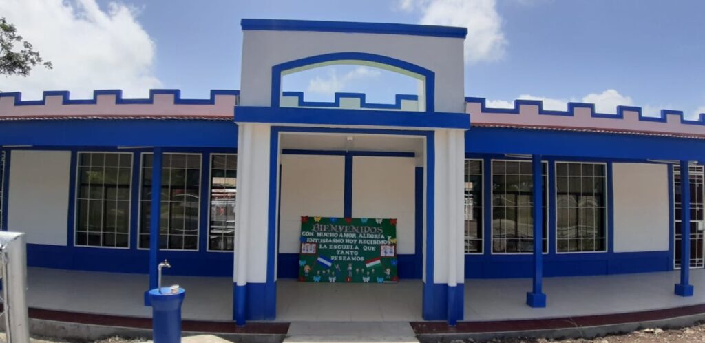 Hoy fue inaugurado el Centro Educativo Augustin Miranda de Quezada