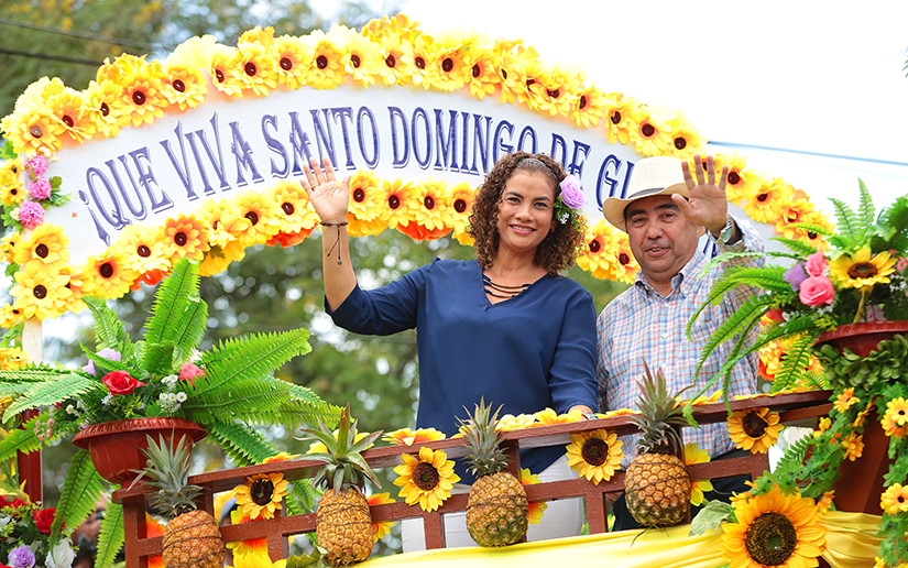 La alcaldesa de Managua Reyna Rueda y el vicealcalde Enrique Armas