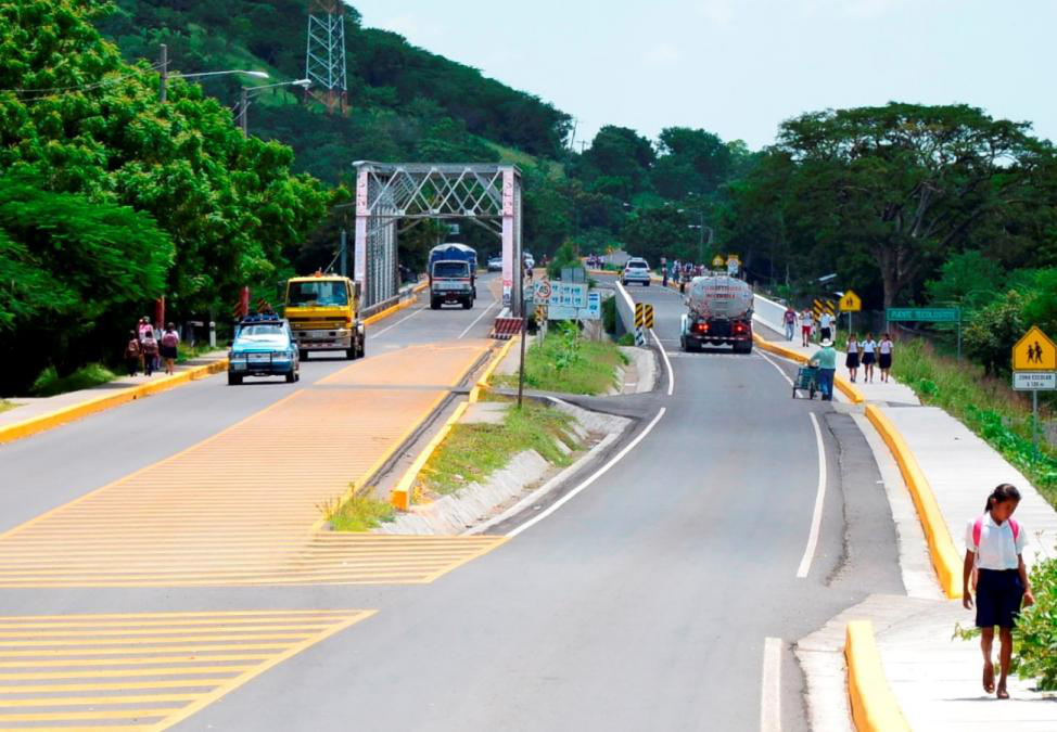 Nicaragua inaugura 5 puentes