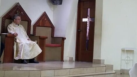 Párroco Dionisio Quintanilla Zeas, falleció por infarto en iglesia Santa Martha