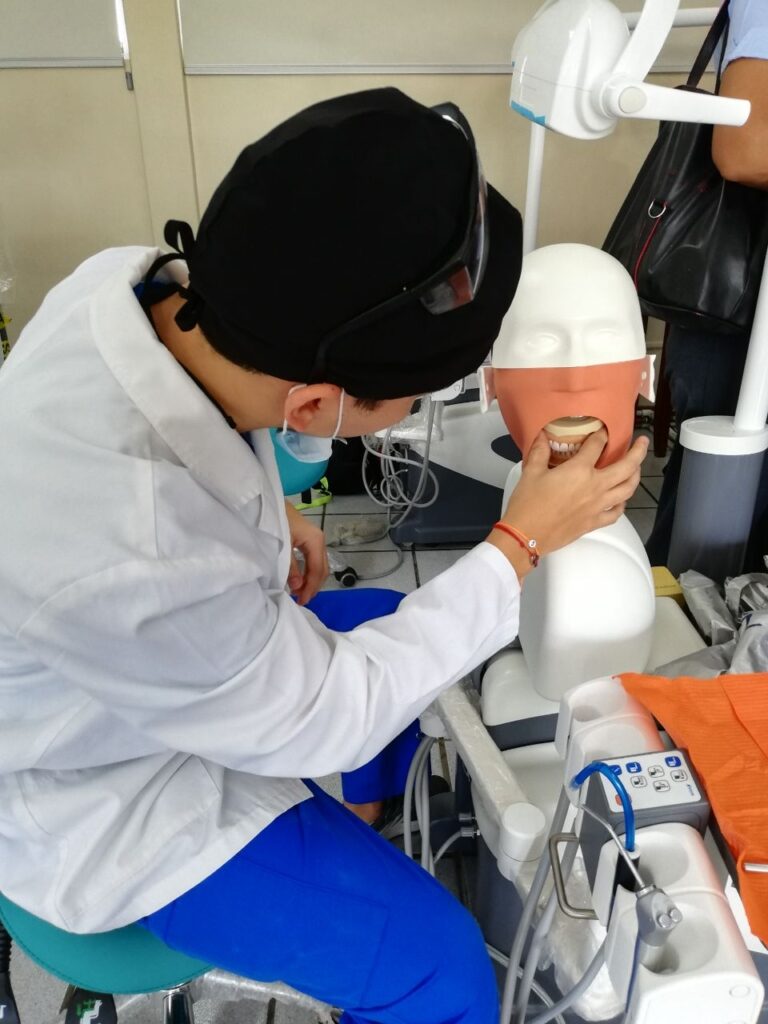 Esta es la primera Facultad de Odontología de Nicaragua en adoptar esa tecnología