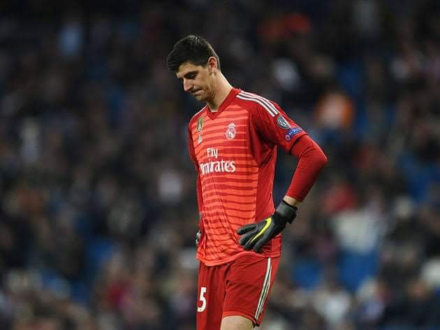 Thibaut Courtois se lesionó y es duda para el inicio de LaLiga