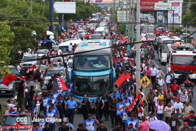 ¡Junto a Daniel!… Miles celebran 40 años del Repliegue a Masaya