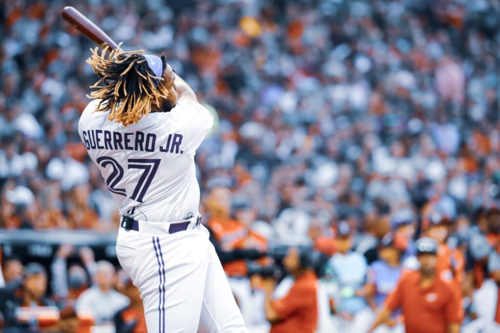 Vladimir Guerrero Jr se roba el show en el derby de cuadrangulares de MLB