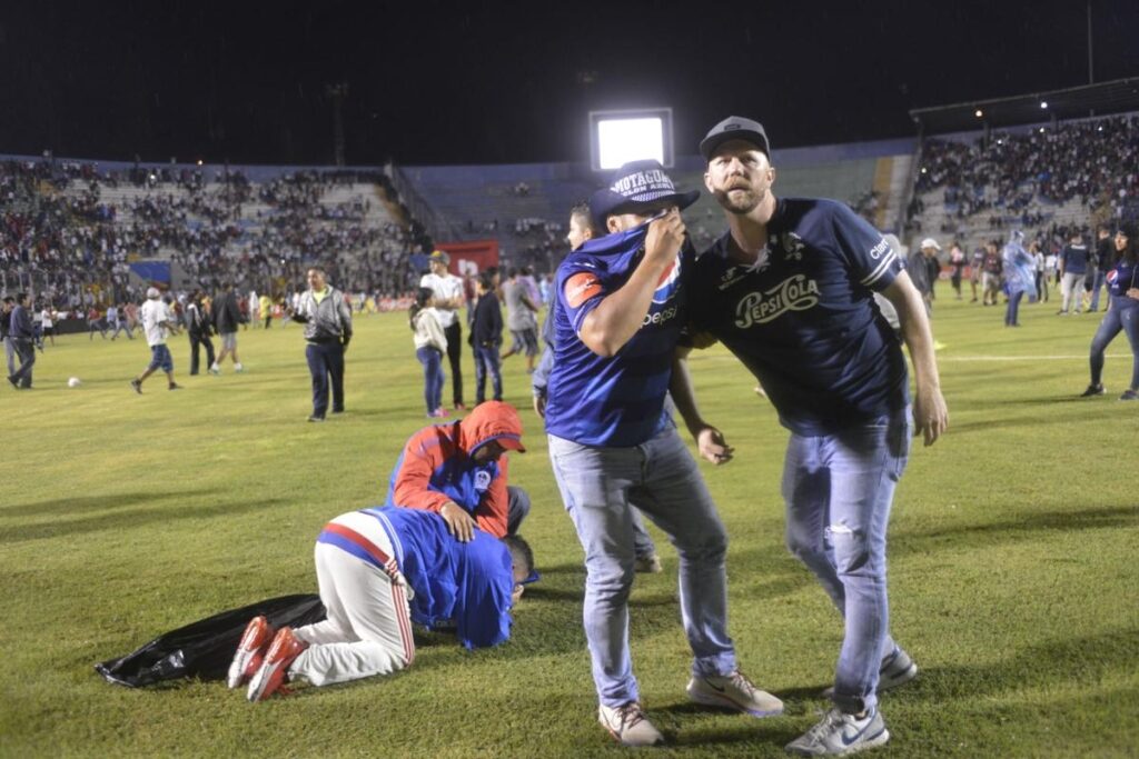 Peleas entre fanáticos del fútbol han dejado 50 muertos en Honduras 