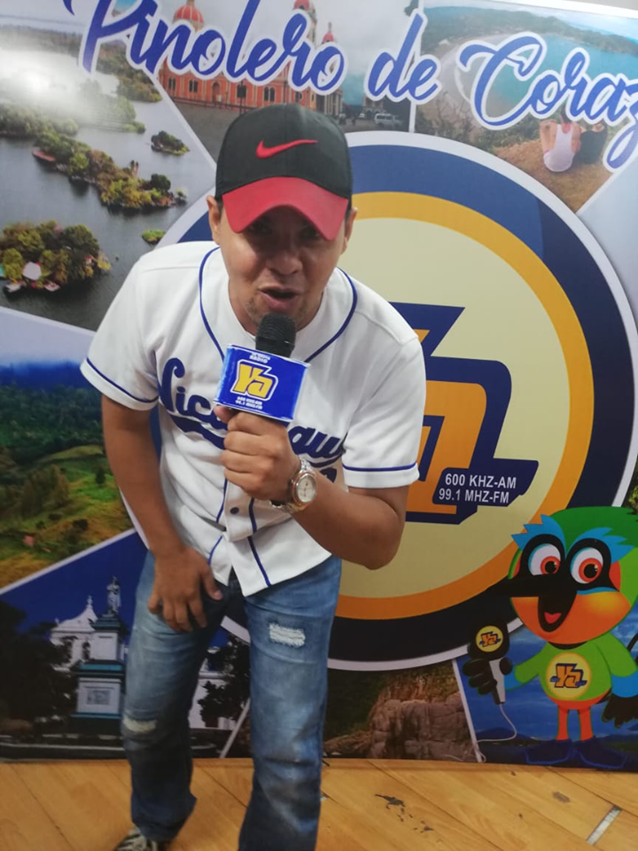 El cantante nicaragüense Luis Mike en Tu Nueva Radio YA