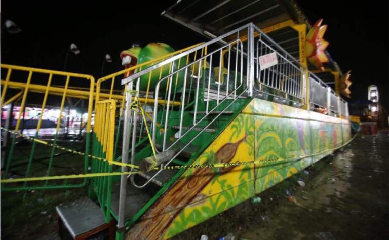 Rayo mata a dos jovencitas en unos juegos mecánicos de Honduras