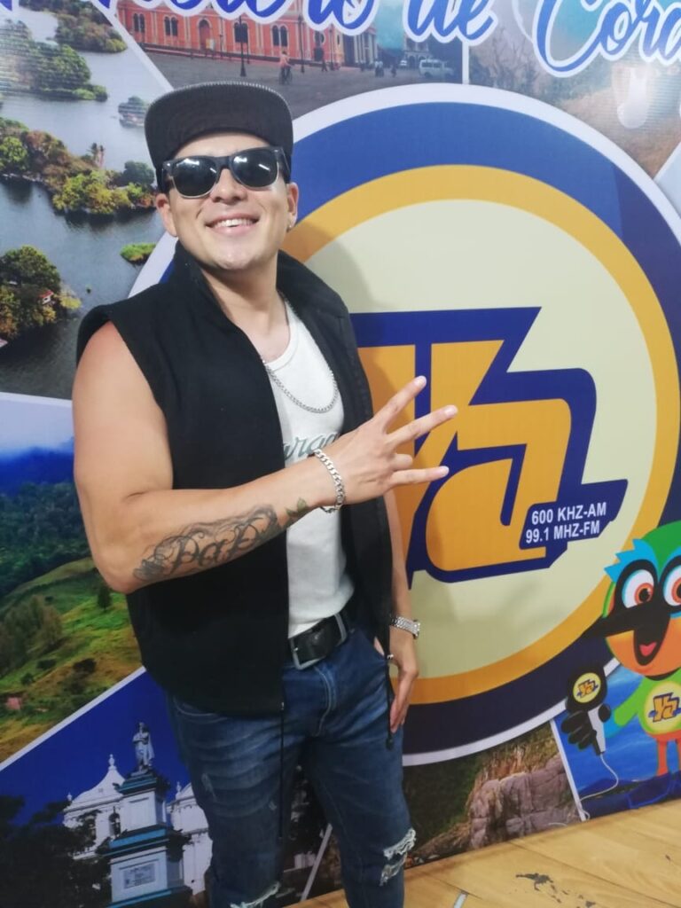 El cantante matagalpino Loco Chui