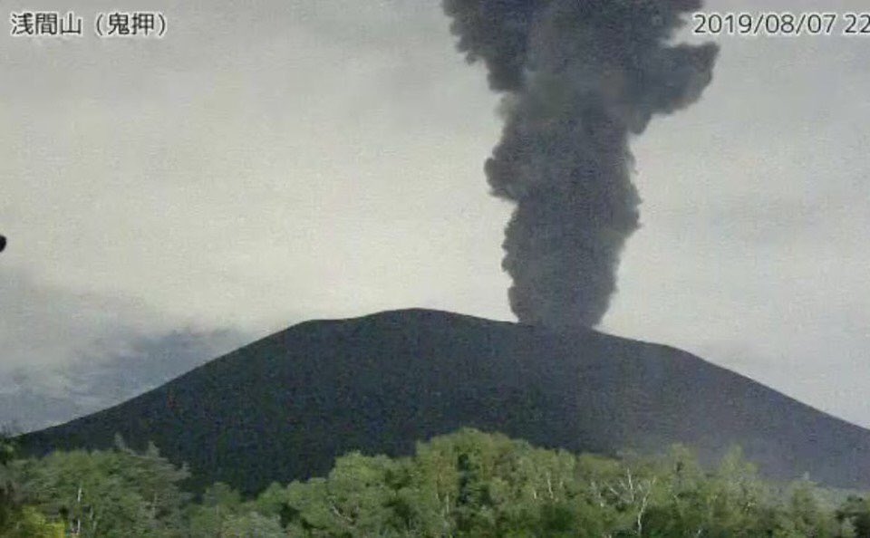 El Monte de Asama entró en erupción en Japón