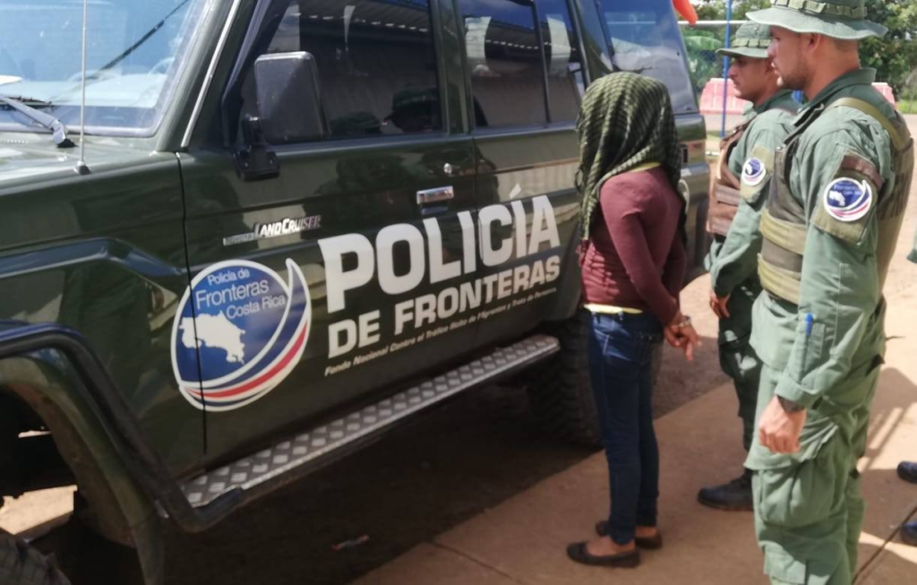 Policía de Costa Rica apresa a nica sospechosa de tráfico de personas