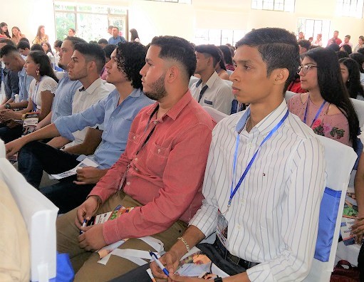 Imágenes del V Foro de Ingeniería Industrial-Agroindustrial de la UNI