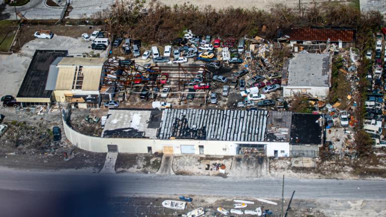 Muertos por Dorian ascienden a 50