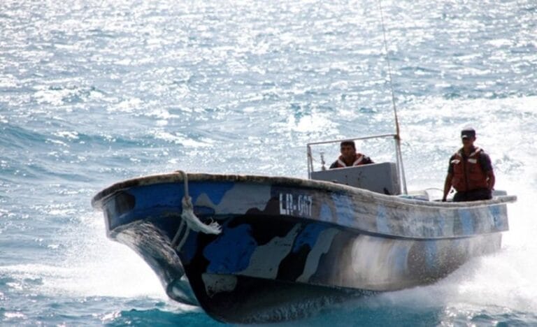 Fuerza Naval de Nicaragua captura barco pesquero hondureño con 13 tripulantes en el Caribe