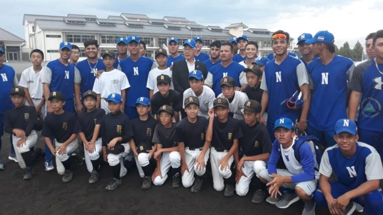Seleccionado pinolero entrena con equipo sub-15 de béisbol, en Kanra, Japón