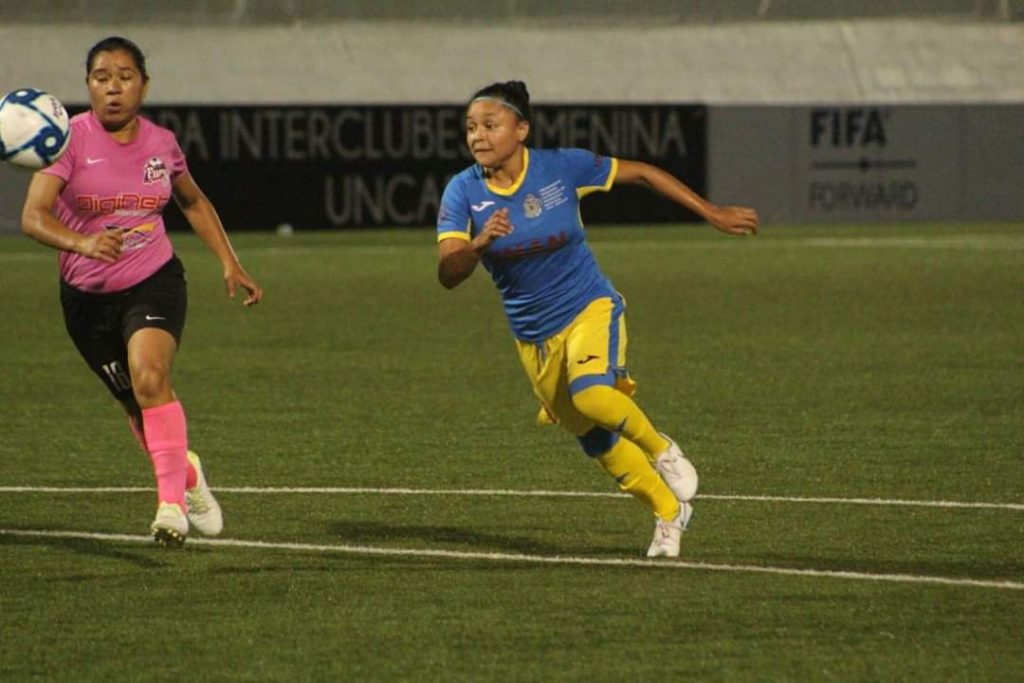 La futbolista pinolera Sheyla Flores