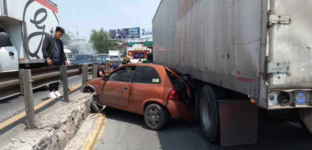 Perro provoca fuerte accidente de tránsito en México 