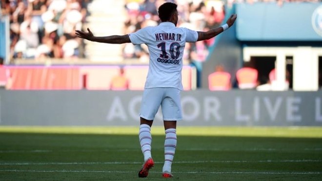 PSG venció 1-0 al Strasbourg con un golazo de último minuto de Neymar; aún así fue abucheado