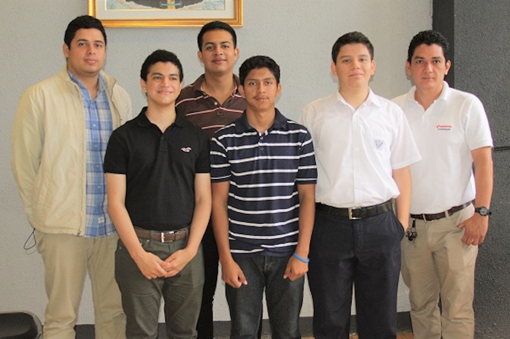 Richard González, Néstor González, Adrián Calero y Marcos Sánchez representarán a Nicaragua en la Olimpíadas Iberoamericanas de Matemáticas en México