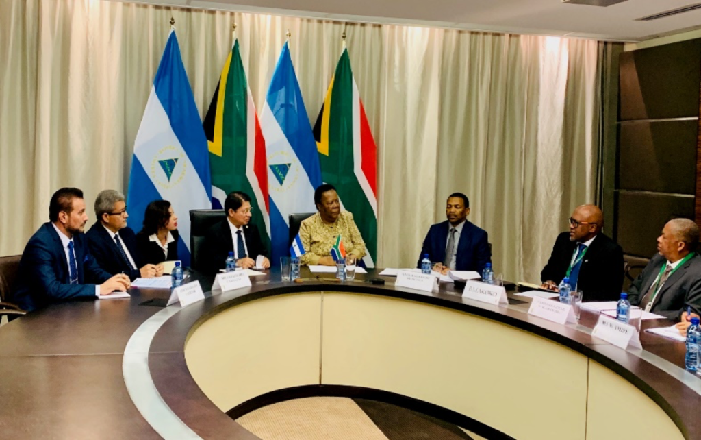 Las delegaciones de Nicaragua y Sudáfrica en la Reunión de Trabajo