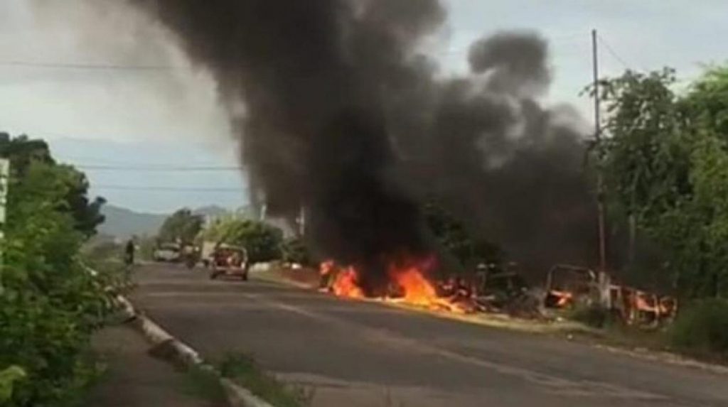 14 policías en un ataque armado en el oeste de México