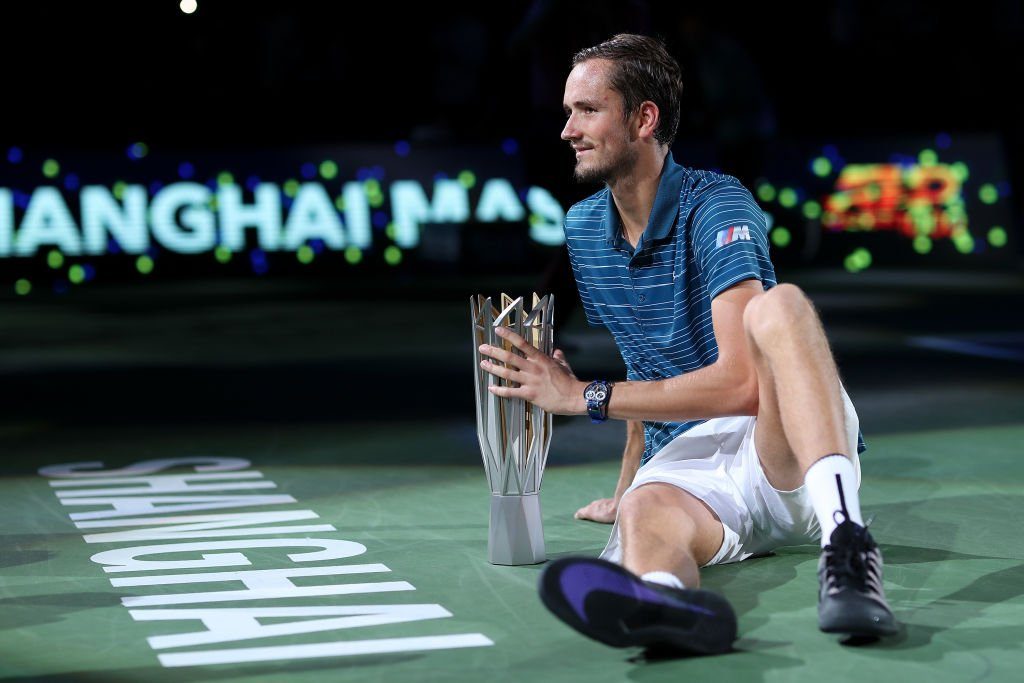 Daniil Medvedev aplastó a Alexander Zverev y se quedó con el Masters 1.000 de Shanghai