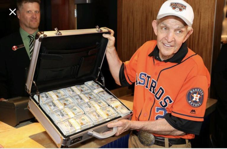 El apostador estadounidense que perdió 12 millones por la derrota de los Astros de Houston