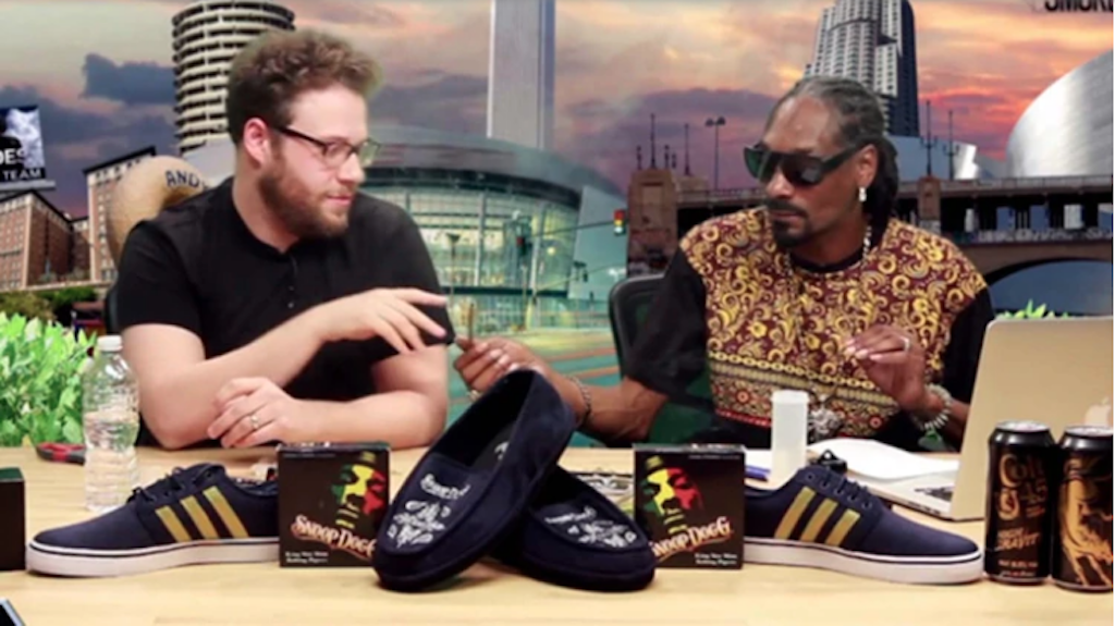 Seth Rogen y Snoop Dogg en el programa The Howard Stern Show