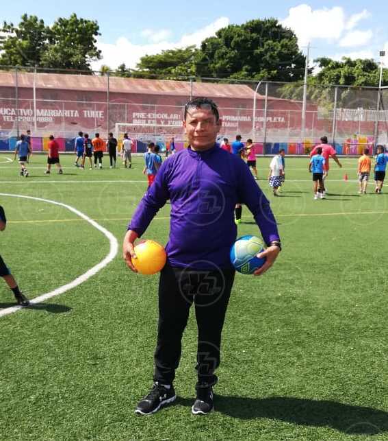 Entrenador de fútbol 