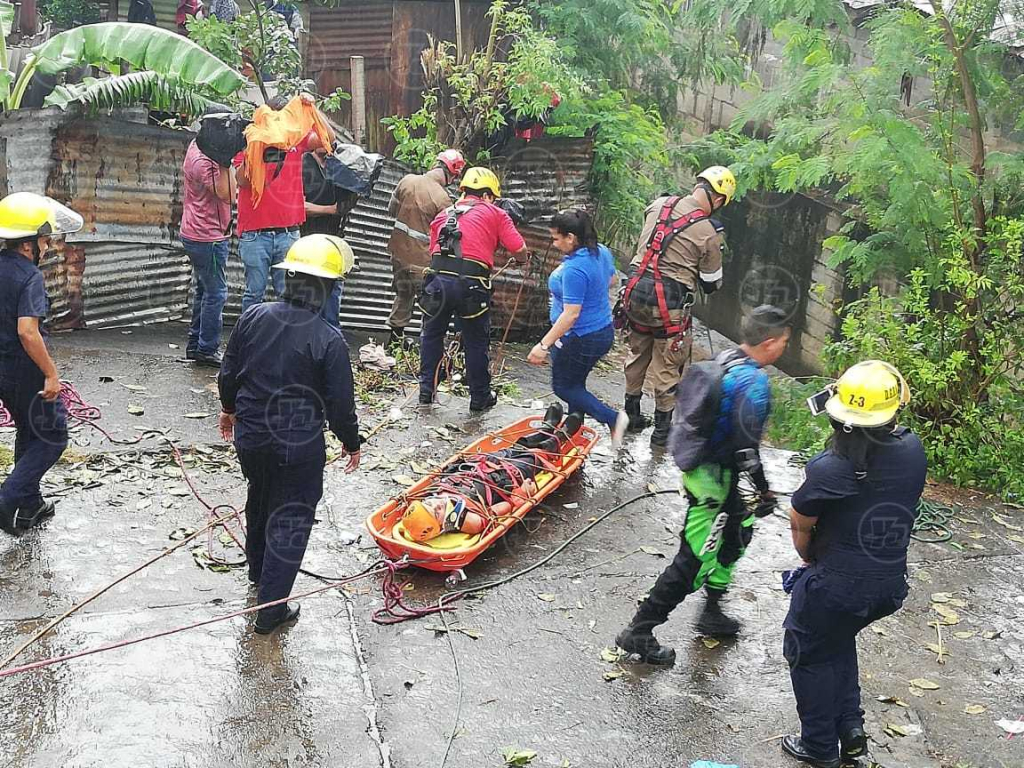 Simulacro realizado por Bomberos en Nicaragua 