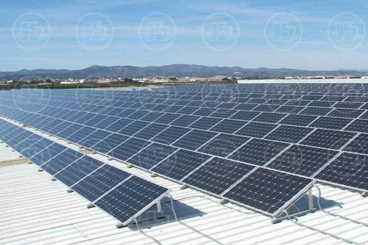 Nicaragua instalará 12 mil paneles solares en el Caribe en el año 2020