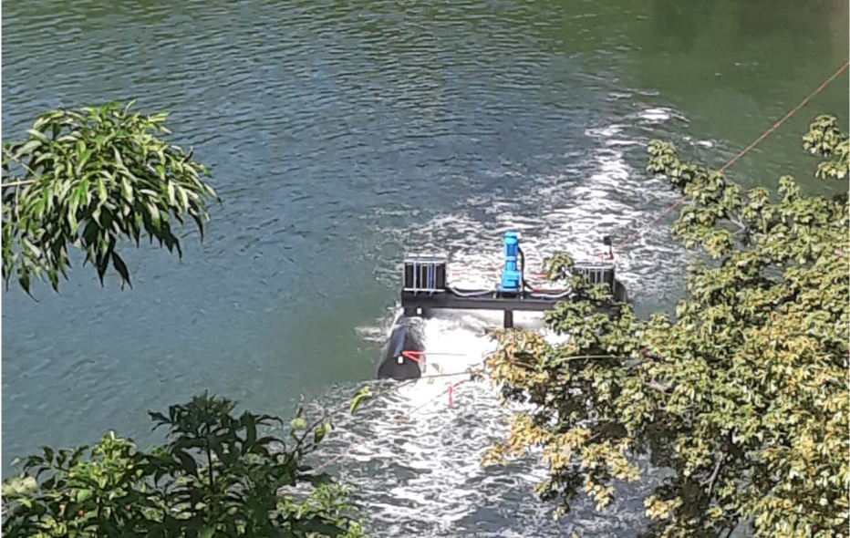 Autoridades de Managua instalaron un aireador gigante en la Laguna de Tiscapa