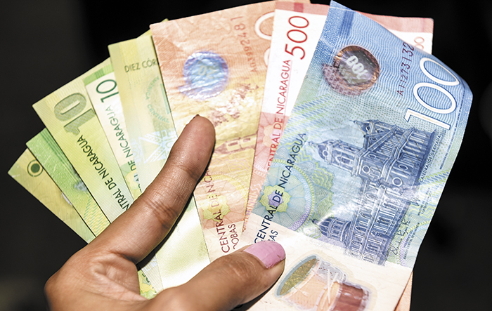 Madres recibieron primer salario de sus hijos, revela encuesta de la Nueva Radio Ya