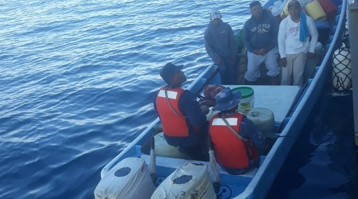 Fuerza Naval retiene a tres salvadoreños que realizaban pesca ilegal en aguas nicaragüenses