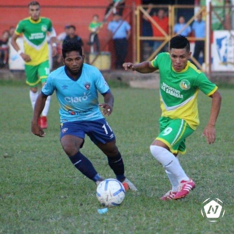 Walter Ferreti es nuevo líder de Liga Primera