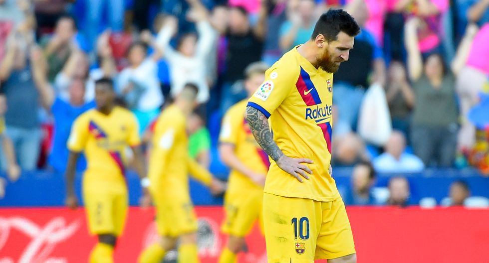 Levante golea al Barcelona