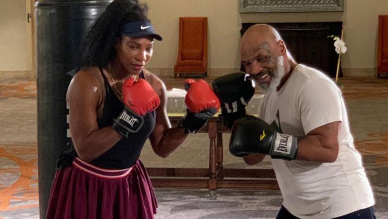 Mike Tyson enseña boxeo a Serena Williams y se asombra de la fuerza de la tenista