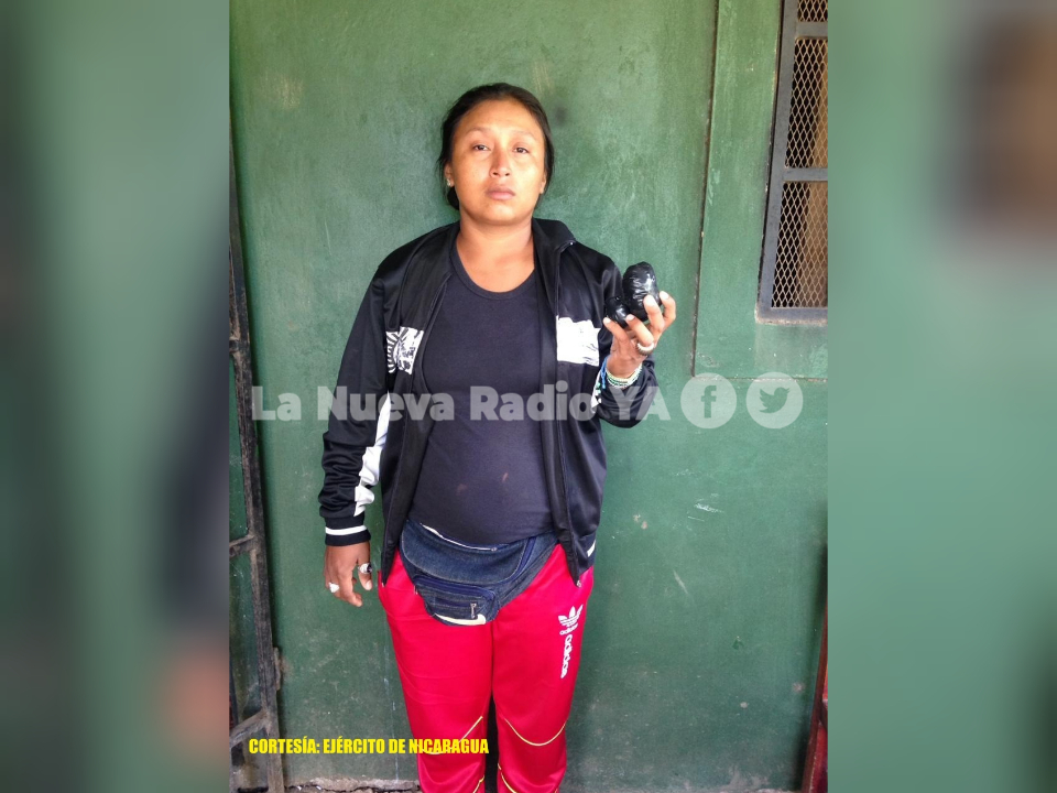 La detenida Marcela Adriana González. Foto cortesía Ejército de Nicaragua