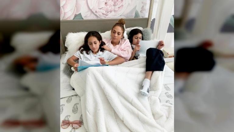 Jennifer López celebra el cumpleaños 12 de los gemelos que procreó con Marc Anthony