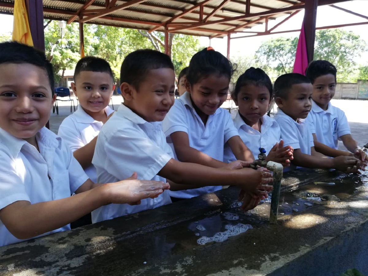 Lavado de manos en escuelas de Nicaragua