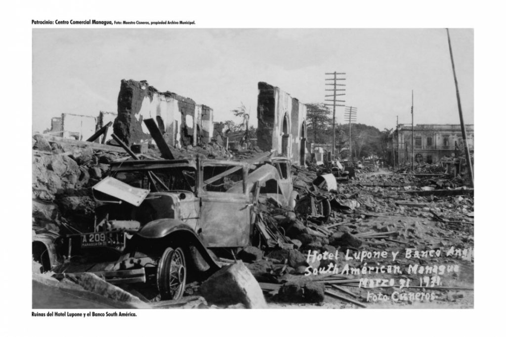 Ruina del Hotel Lupone y el Banco South American tras el terremoto en Managua de 1931. Foto Archivo Municipal