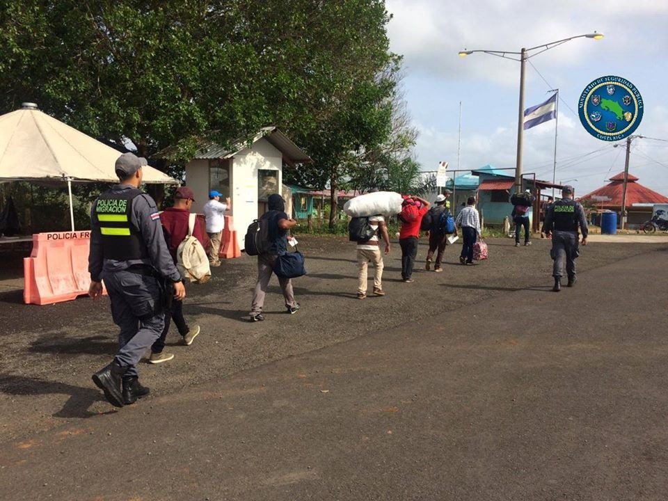 50 nicaragüenses fueron devueltos tras ser arrestados por autoridades de costa rica