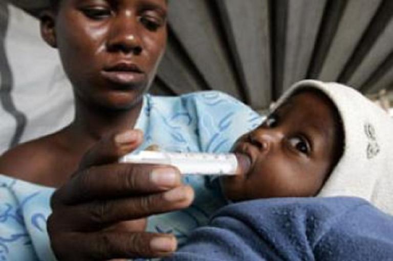 OMS rechaza probar la vacuna del coronavirus en África