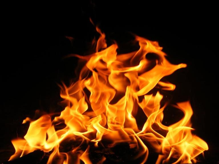 Incendio en comercio de pollo deja casi 2 millones de córdobas en pérdidas