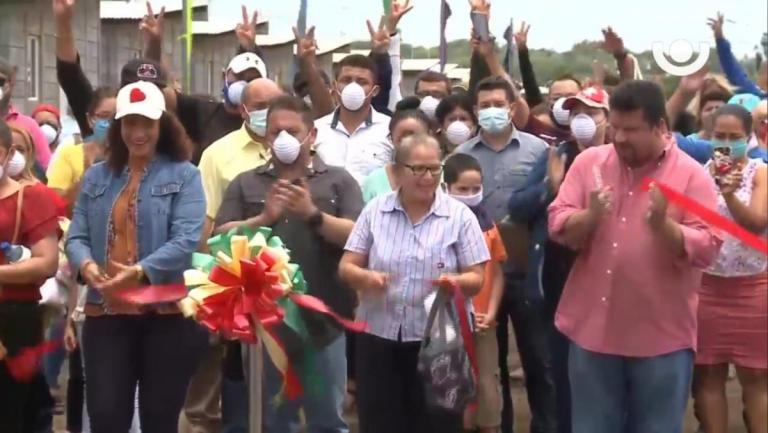Gobierno Sandinista entrega 100 viviendas dignas del programa Bismarck Martínez en Managua