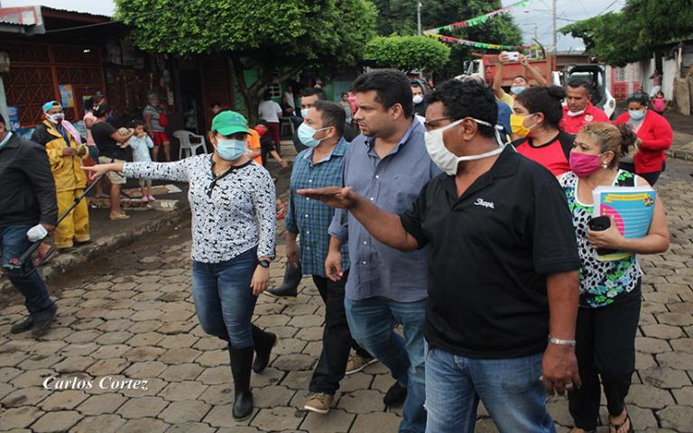 Ochenta milímetros de agua dejaron 20 casas anegadas, calles inundadas y cauces rebalsados en Managua