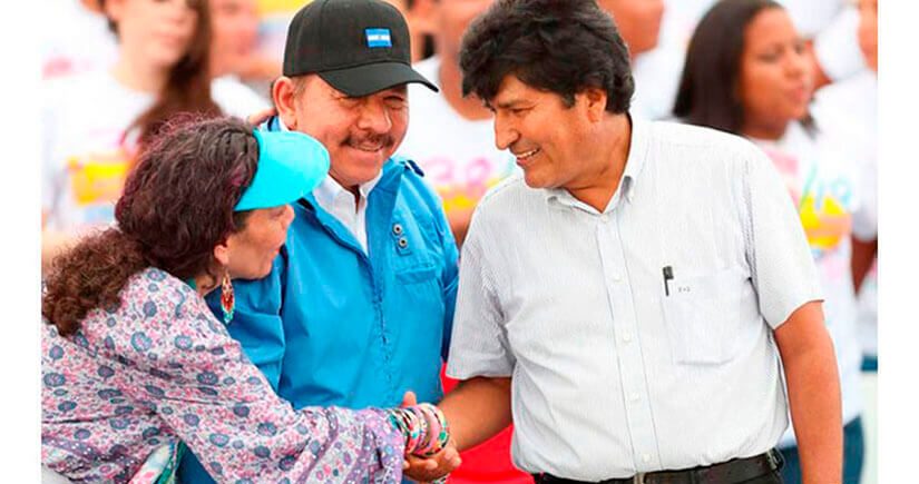 Daniel Ortega, Rosario Murillo junto a Evo Morales